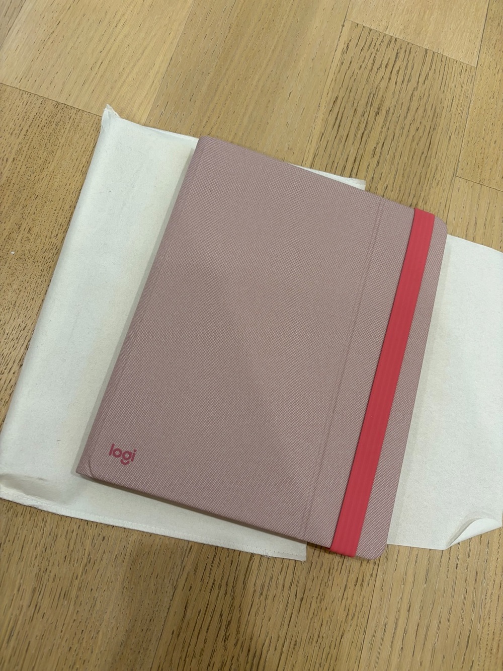 Logi Pink Casa Pop-Up Desk